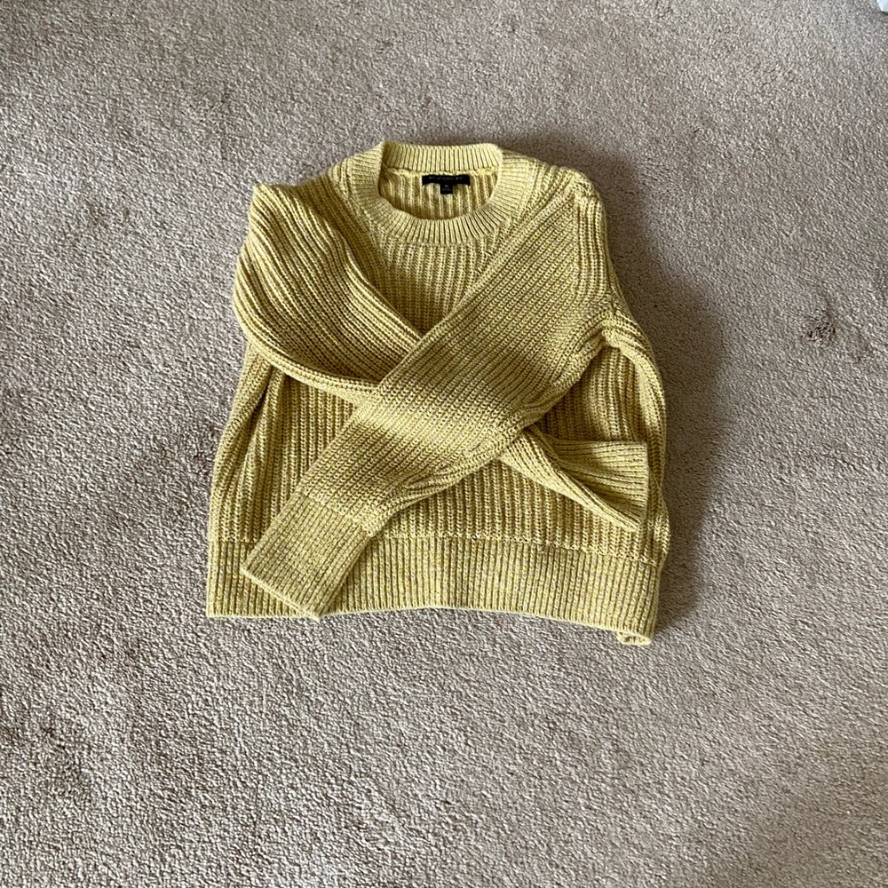 Banana Republic chunky knit crewneck yellow sweater